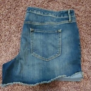 Available & Viv Denim Shorts *size 22*